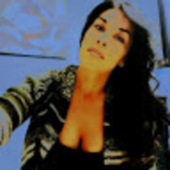 Meet your Posher, Sabrina - Picture 1 of 1